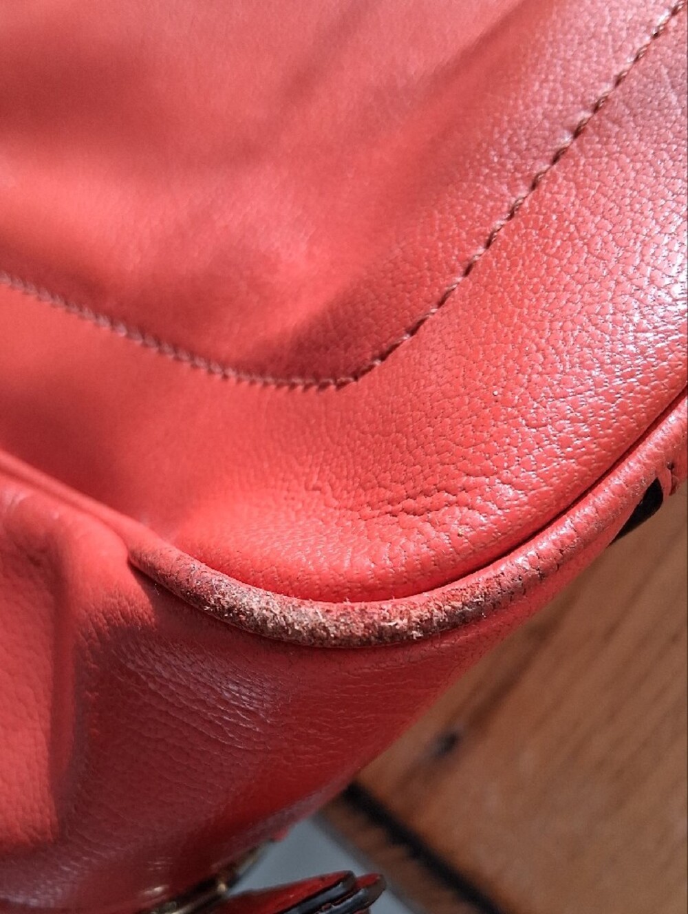 Diane Von Furstenberg Coral-Red Leather Shoulder Bag - Picture 9 of 15